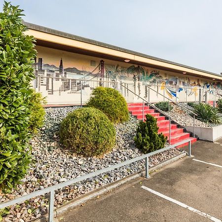 Motel Steighof Brutten Ngoại thất bức ảnh